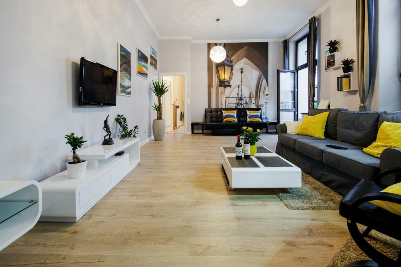 Kings Landing Apartament Krakau Buitenkant foto